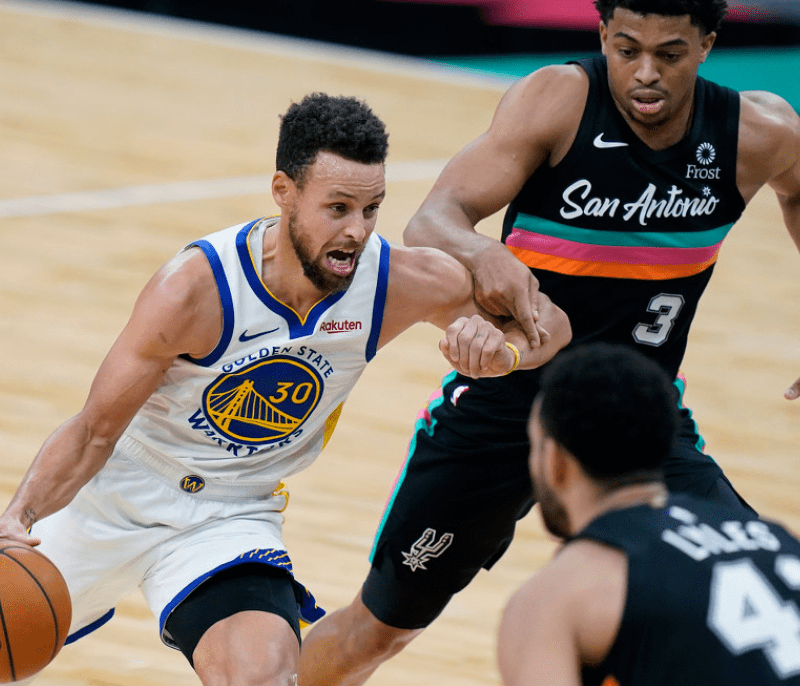 九游游戏包含布莱顿围绕社区盾扳平良机上海海港围绕NBA季后赛止住颓势，休斯敦火箭集结日完成体检瞬间刷屏的词条